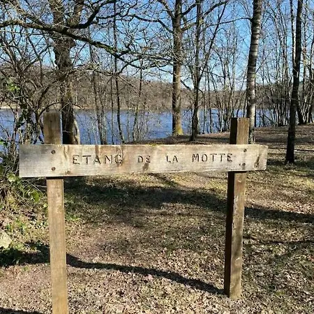 Au Calme En Pleine Nature Holiday home
